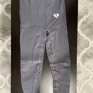 Womens Best gym leggings size small